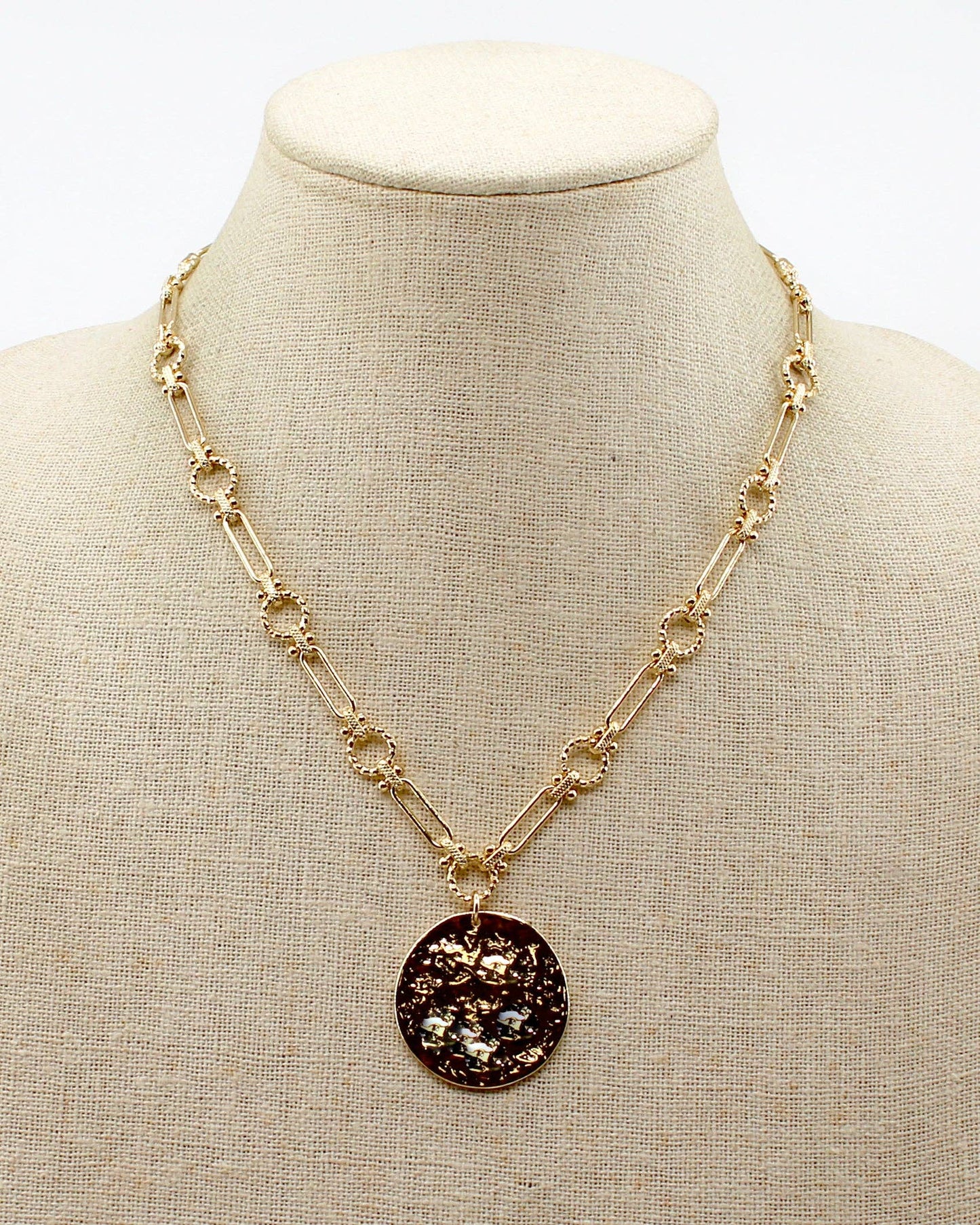 Gold Open Chain and Circle Necklace