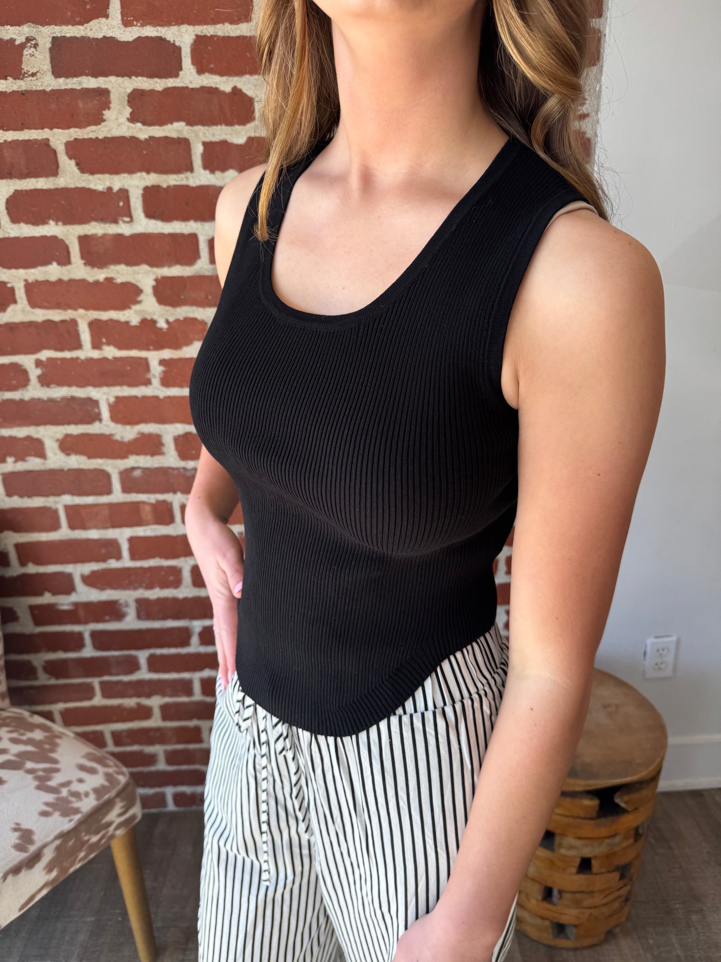 Hi-Low Scoop Tank
