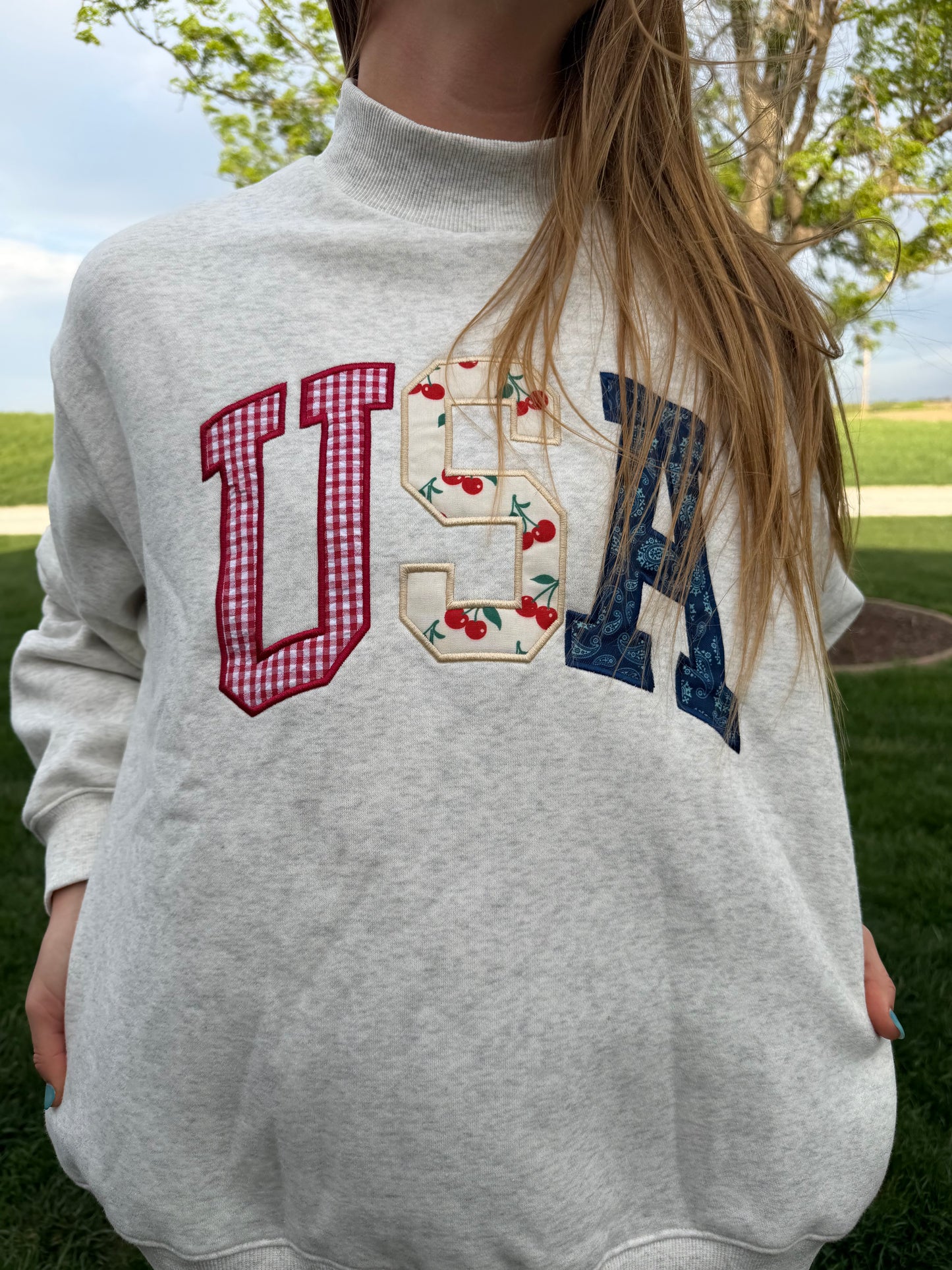 USA Applique Mock Neck