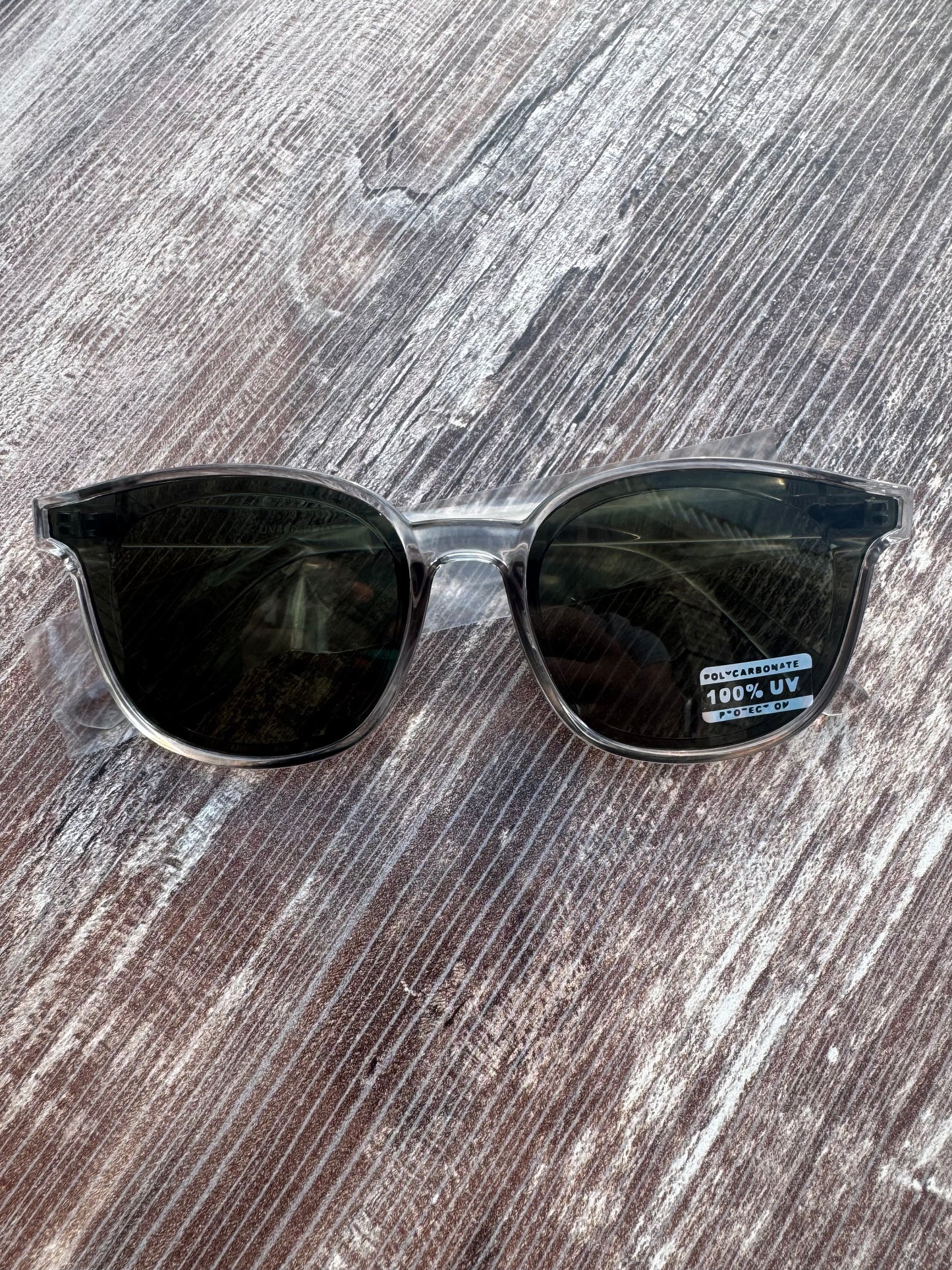 Simple Sunnies