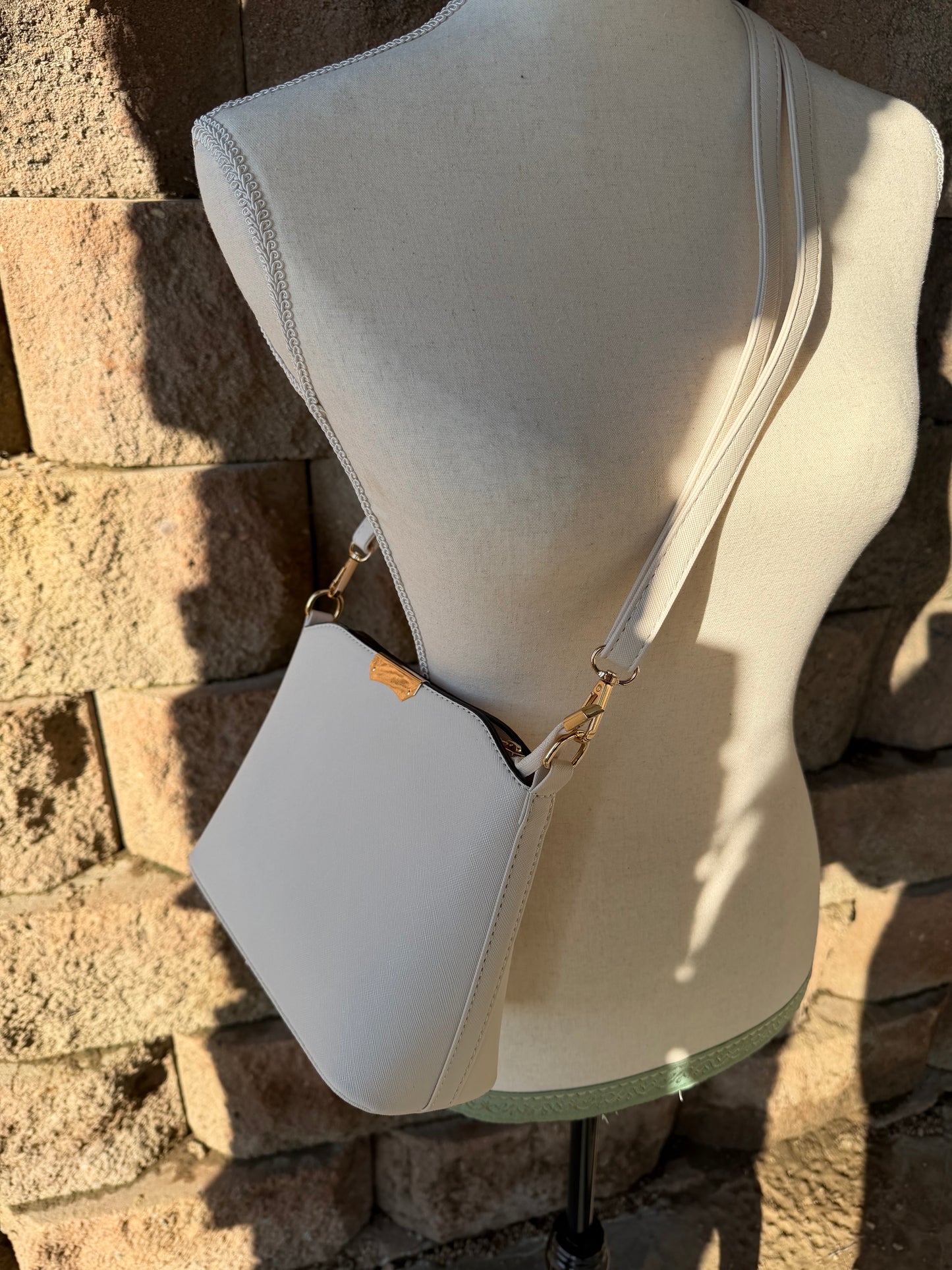 Minimalist Messenger Bag