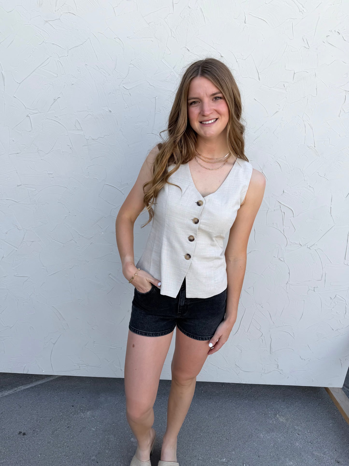 Karigan Linen Vest