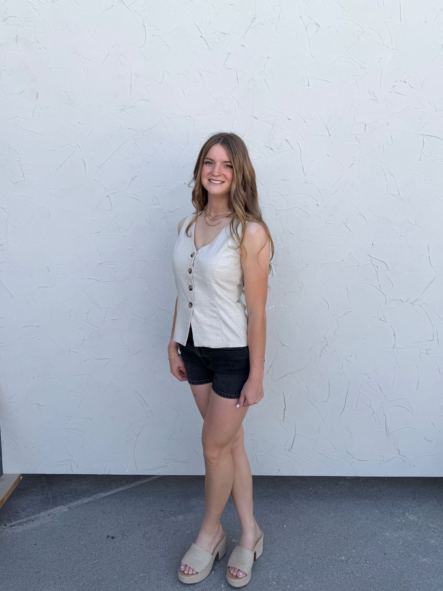 Karigan Linen Vest