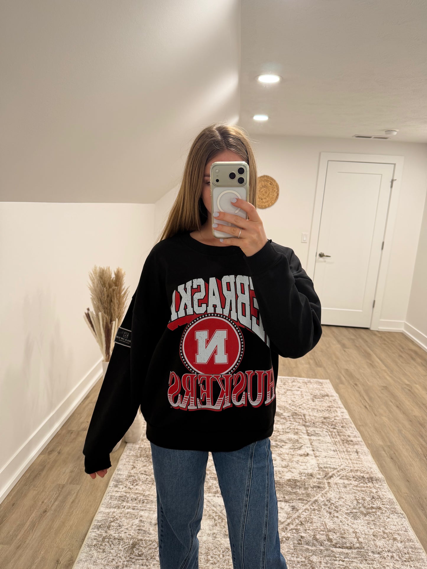 Victory Huskers Crewneck