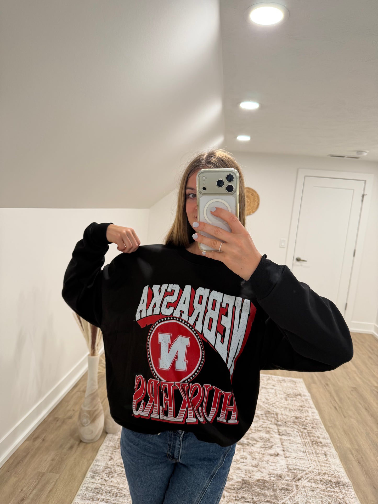 Victory Huskers Crewneck