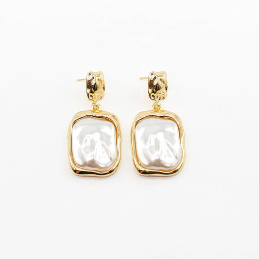 Water Pearl Rectangle Earring