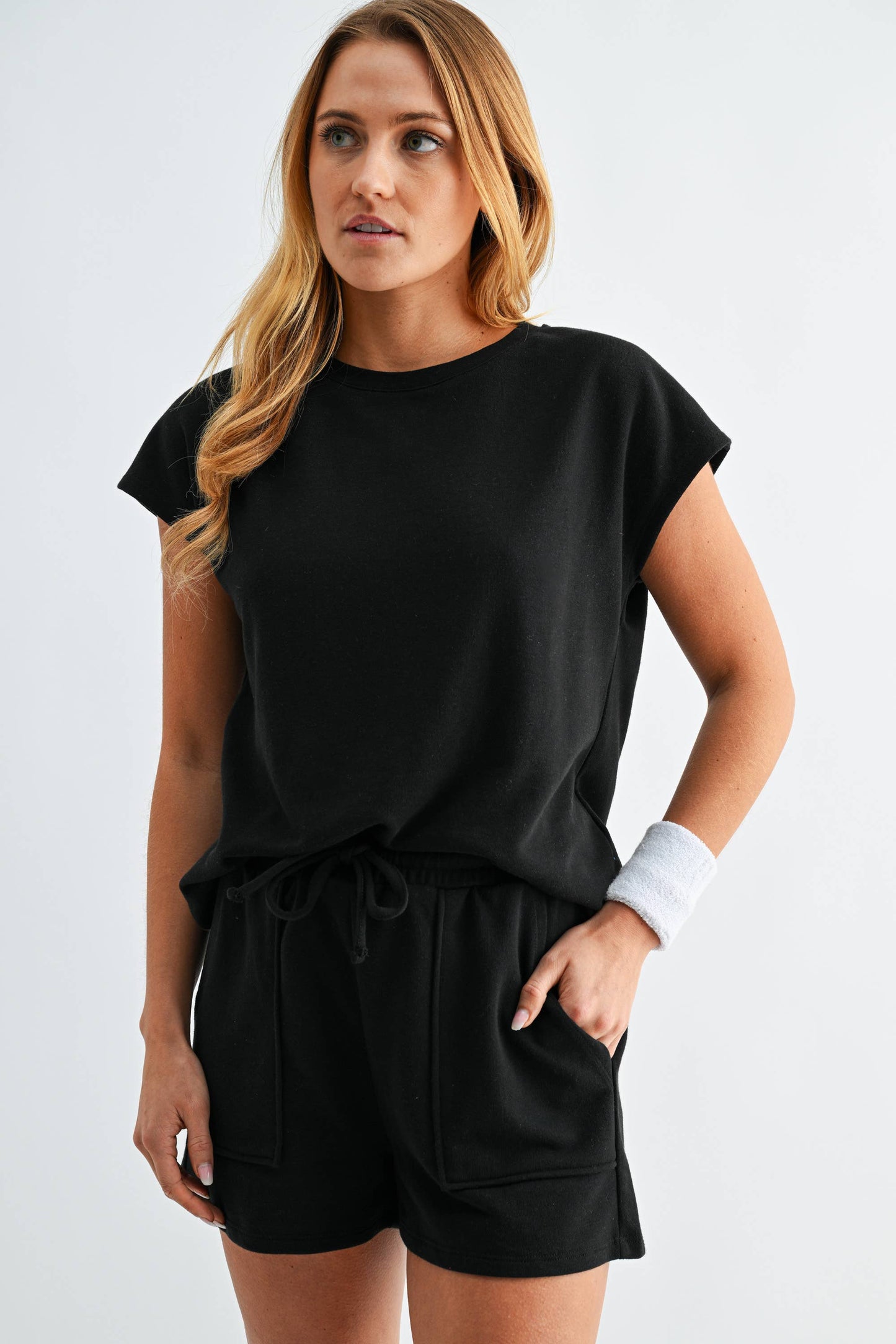 Simplistic Comfort Set